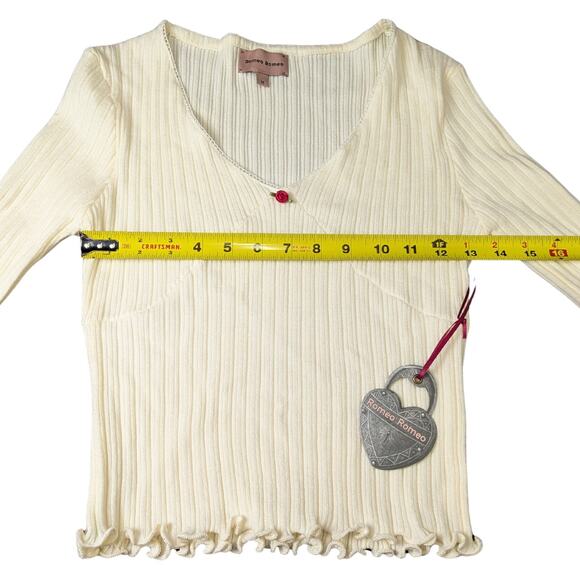 New With Tags Romantic Y2K Ribbed Babydoll Blouse w/ Lettuce Hems | Women's M - Picture 5 of 7